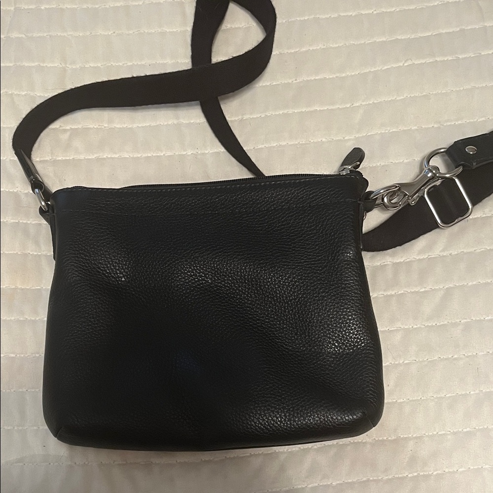 Coach Black Pebbled Leather Crossbody Messenger Bag with Adjustable Strap - Picture 8 of 13